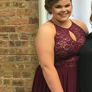 Maroon bridesmaid dress(long)
